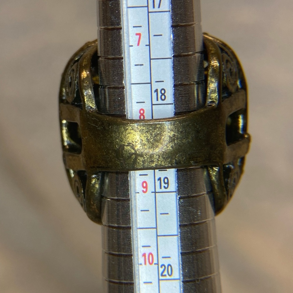 Vintage Large Antique Brass With Multicolored Glass Stones Cocktail Ring size 8 - Picture 8 of 8